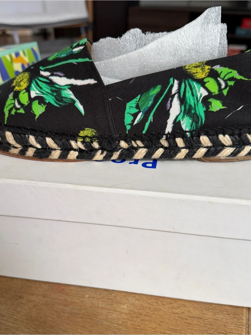 Proenza Schouler Black Floral Espadrille Slip-On – tropical green/yellow print